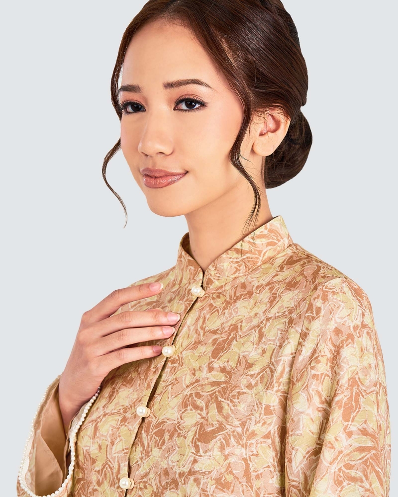 Image of MADURA KURUNG SET - CARAMEL