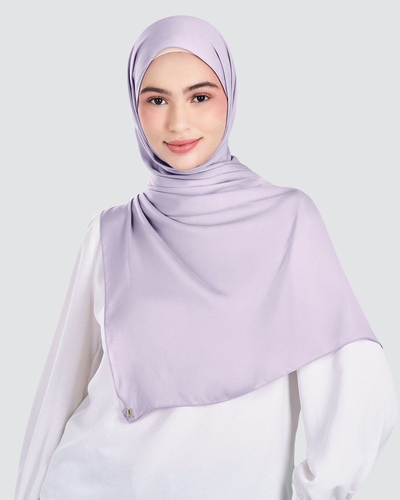 Image of MARISA MATTE SATIN SHAWL - LILAC