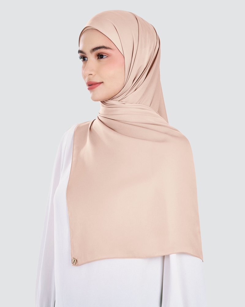 Image of MARISA MATTE SATIN SHAWL - LOTUS