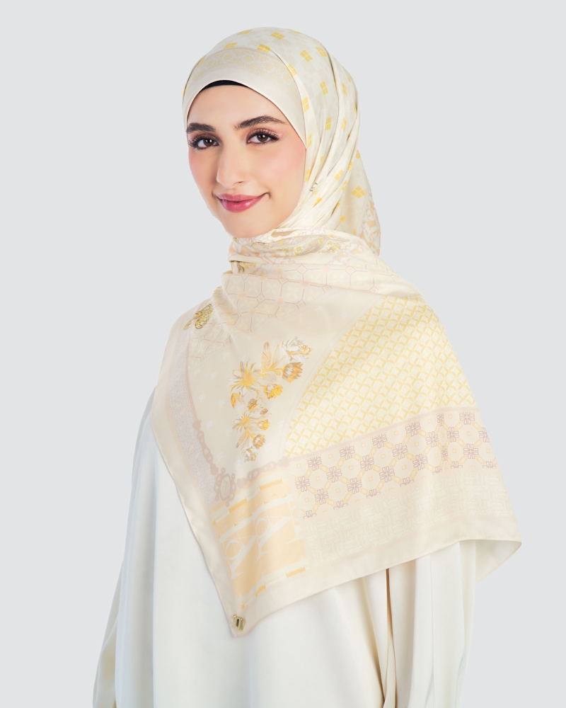 Image of MEMORI KITA SHAWL - BUTTER