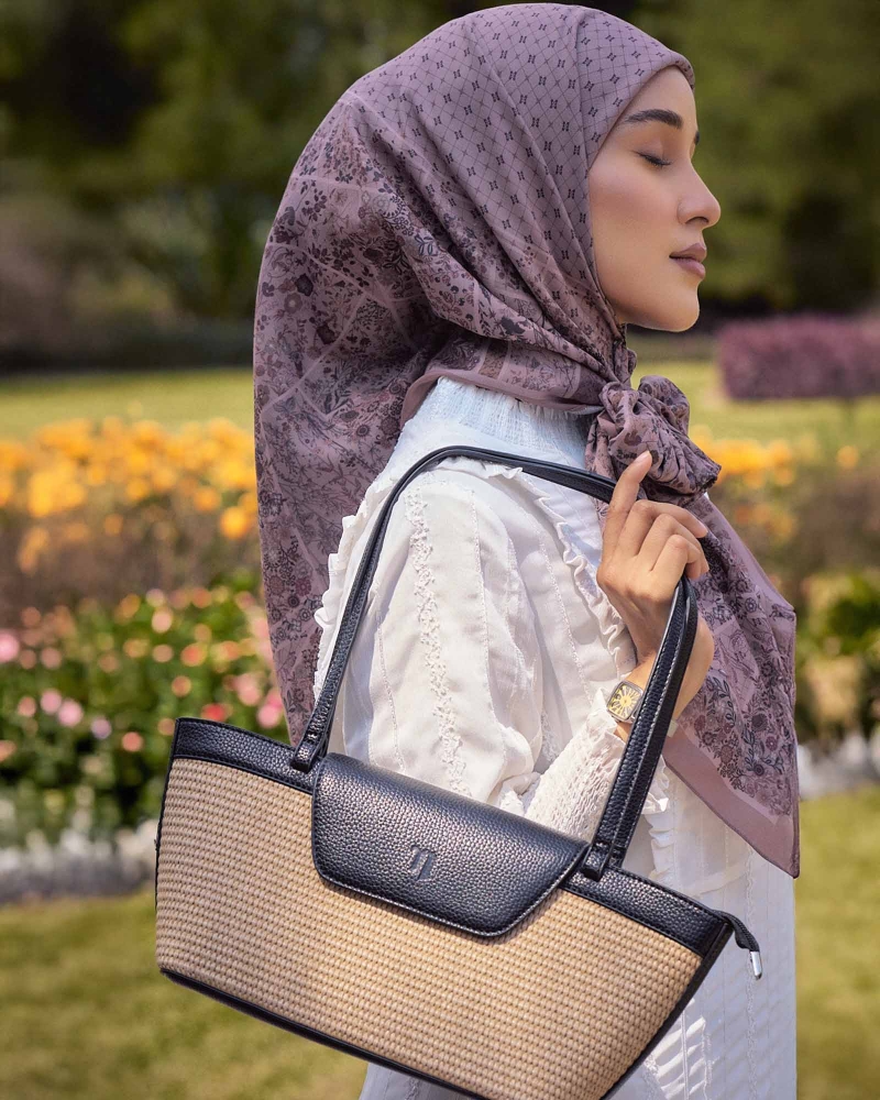 Image of MON CHERI BAG - BLACK