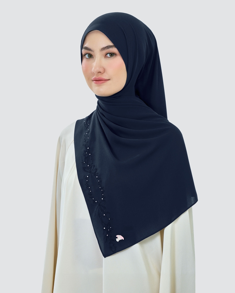 Image of MY MELODY X NAELOFAR EMBROIDERED SHAWL - DOODLE