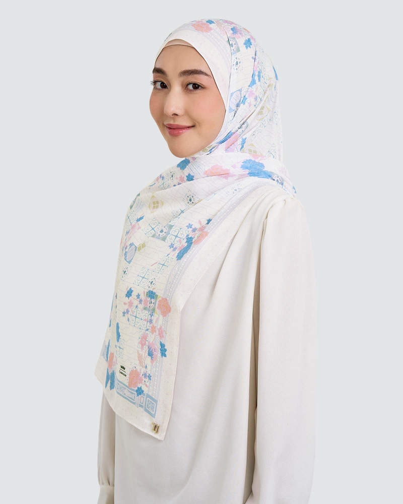 Image of NAELOFAR X INSIDE SCOOP SHAWL - AIS KEPAL