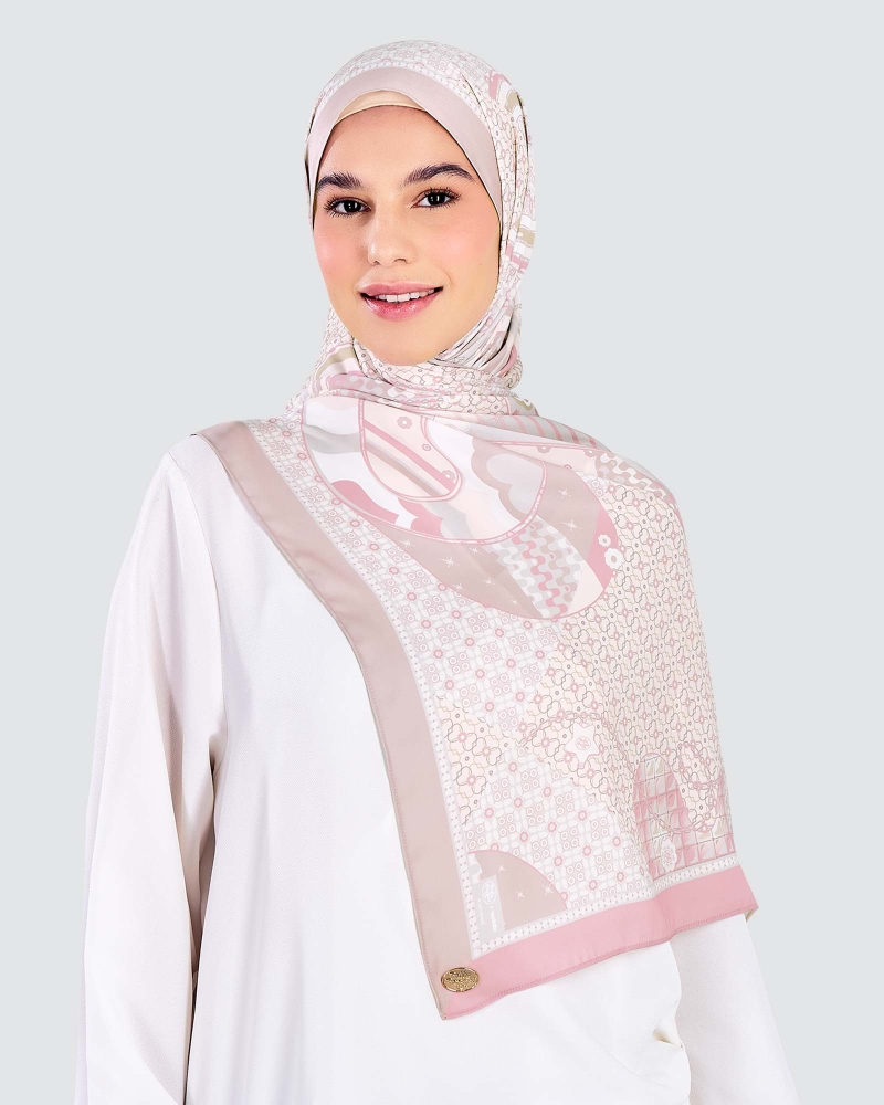 Image of POLLY POCKET X NAELOFAR SHAWL - POCKET GLAM