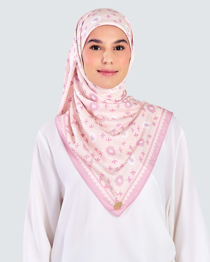 Image of POLLY POCKET X NAELOFAR SQUARE - PINK DAZZLE