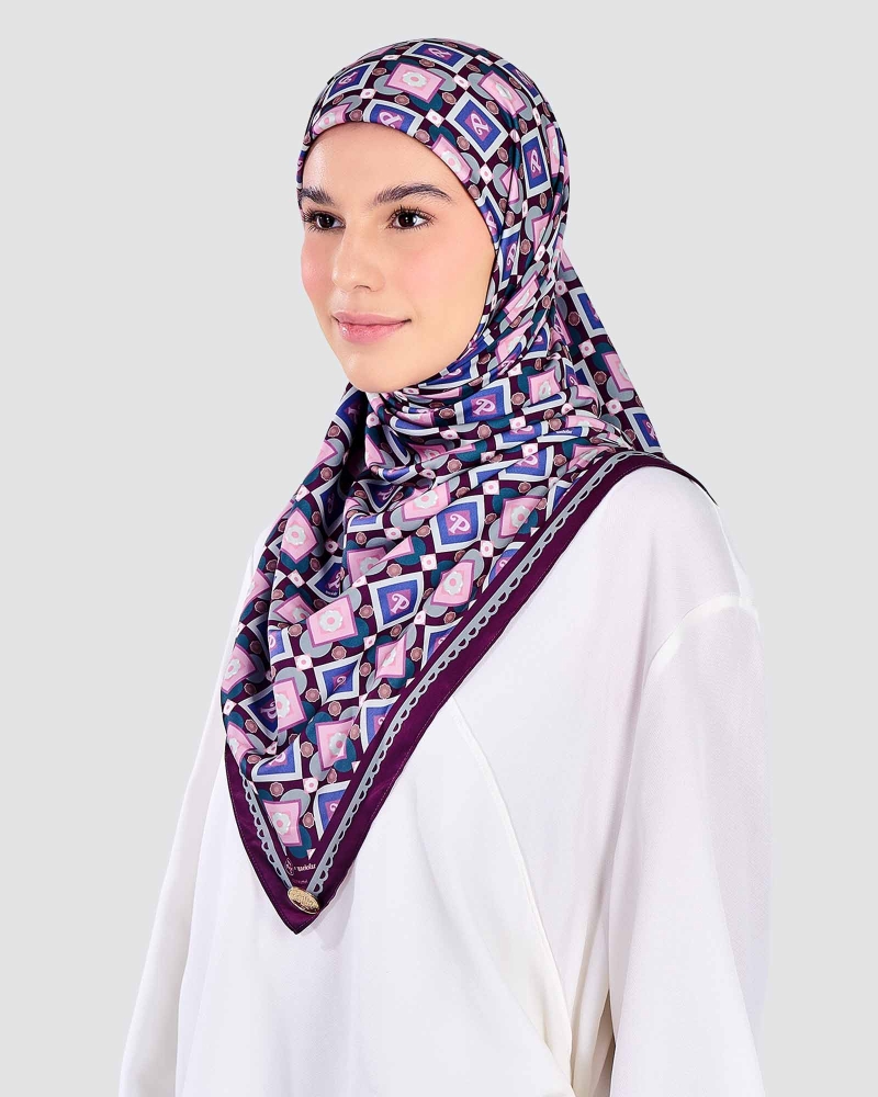 Image of POLLY POCKET X NAELOFAR SQUARE - TWINKLEBERRY