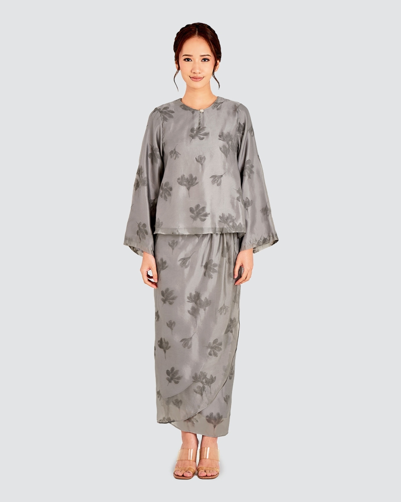 Image of PUTERI KURUNG SET - GREY VIOLET