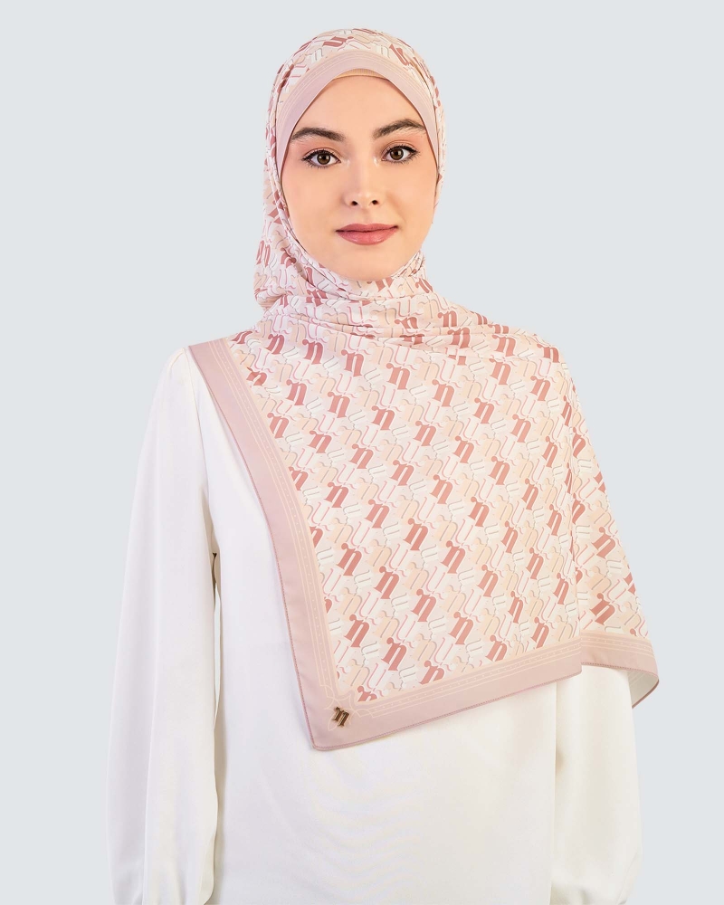 Image of PUZZLE SHAWL - BLUSH