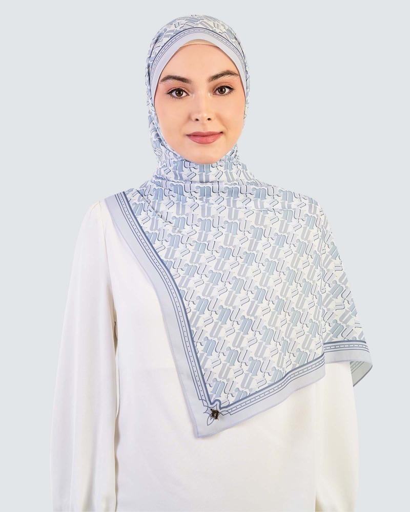 Image of PUZZLE SHAWL - FROSTED