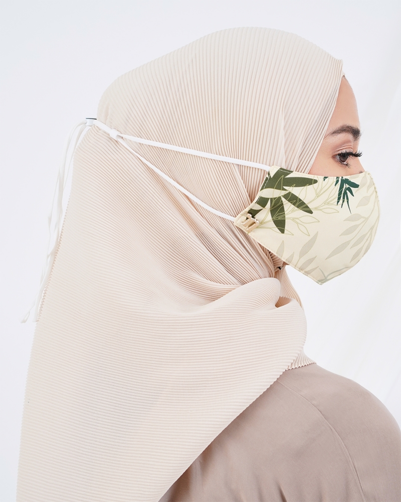 Image of RESORT 3-PLY FACE MASK - ADJUSTABLE STRAP - IVORY