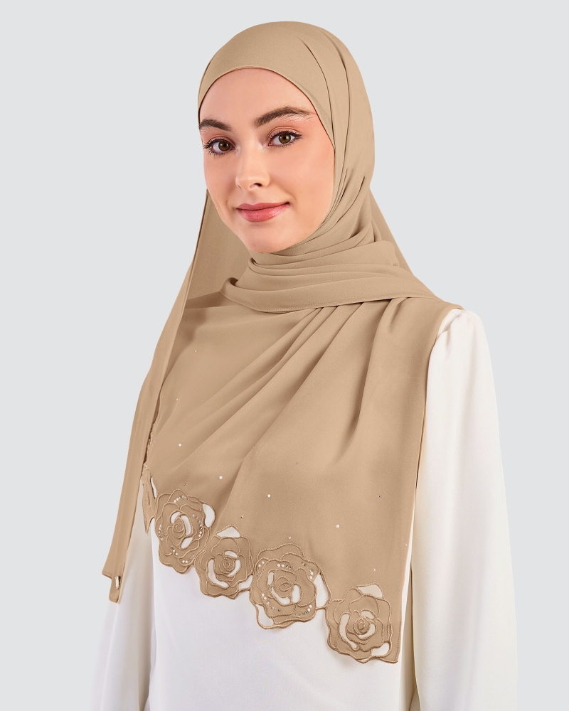 Image of ROSE EMBROIDERED CRYSTAL SHAWL - CAVE