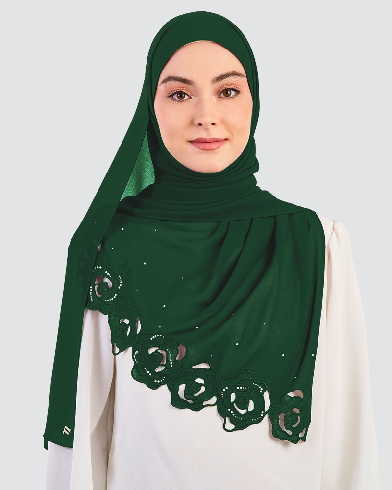 Image of ROSE EMBROIDERED CRYSTAL SHAWL - EMERALD