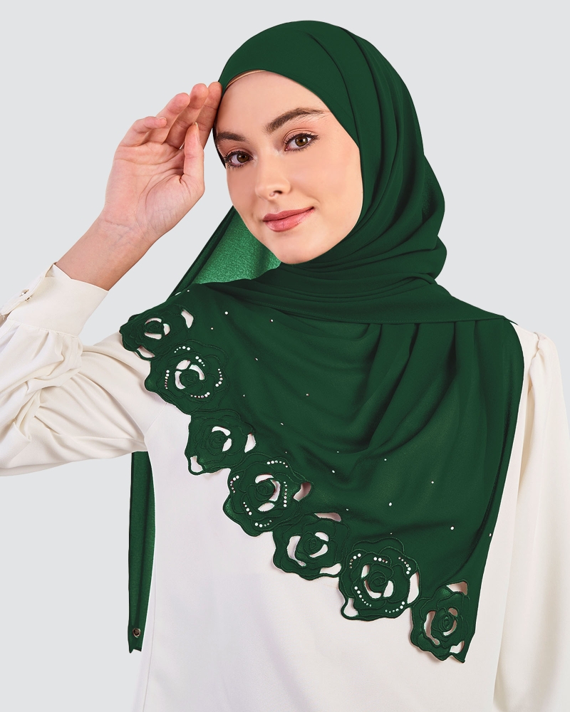Image of ROSE EMBROIDERED CRYSTAL SHAWL - EMERALD