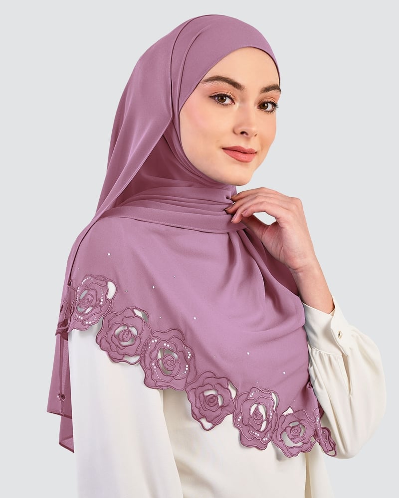 ROSE EMBROIDERED CRYSTAL SHAWL - GLOSSY GRAPE
