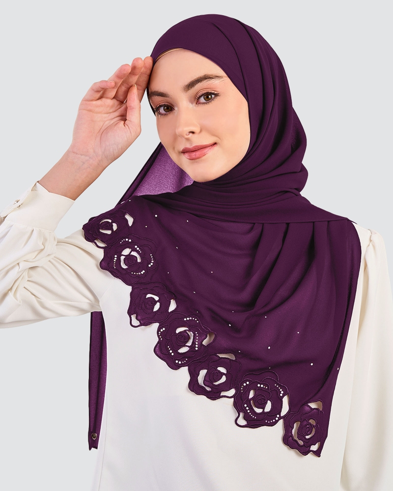 Image of ROSE EMBROIDERED CRYSTAL SHAWL - MAJESTY