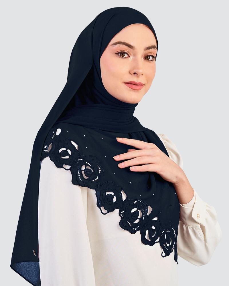 Image of ROSE EMBROIDERED CRYSTAL SHAWL - MILKYWAY