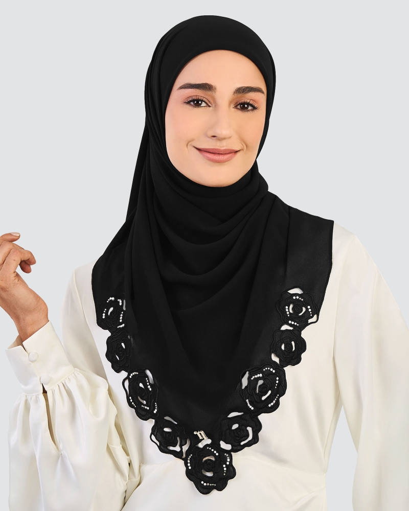 ROSE EMBROIDERED CRYSTAL SQUARE - BLACK