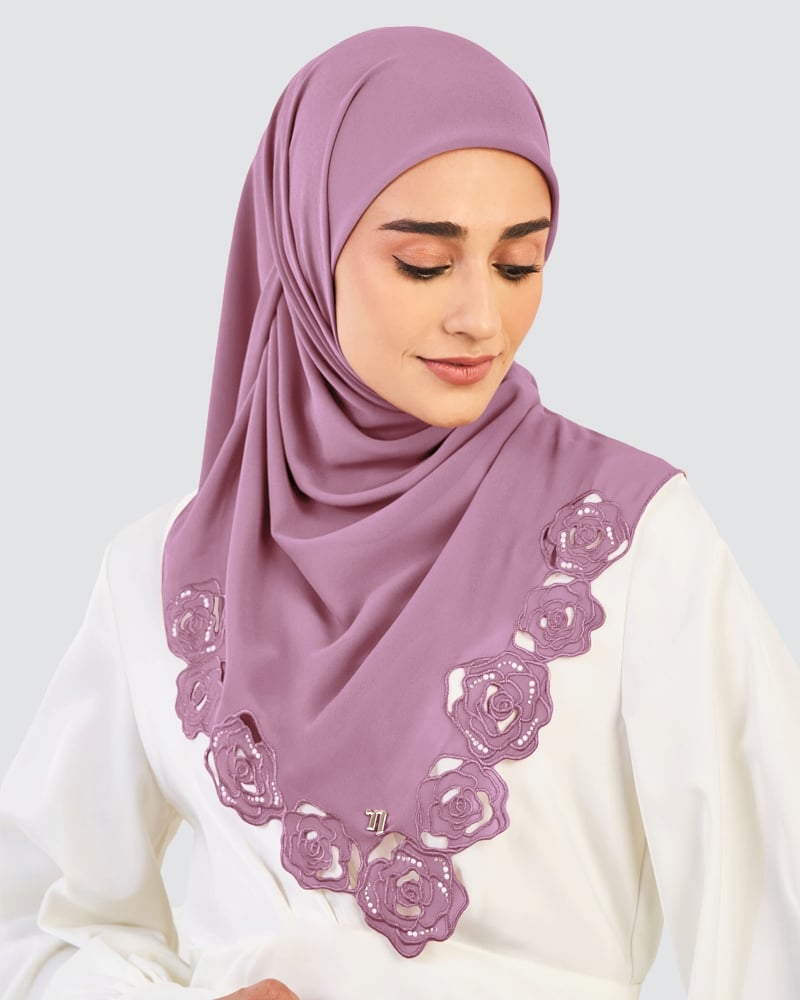 ROSE EMBROIDERED CRYSTAL SQUARE - GLOSSY GRAPE