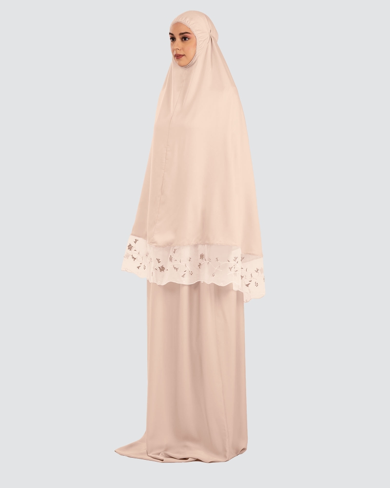 Image of SALWA TELEKUNG - AMBERWOOD