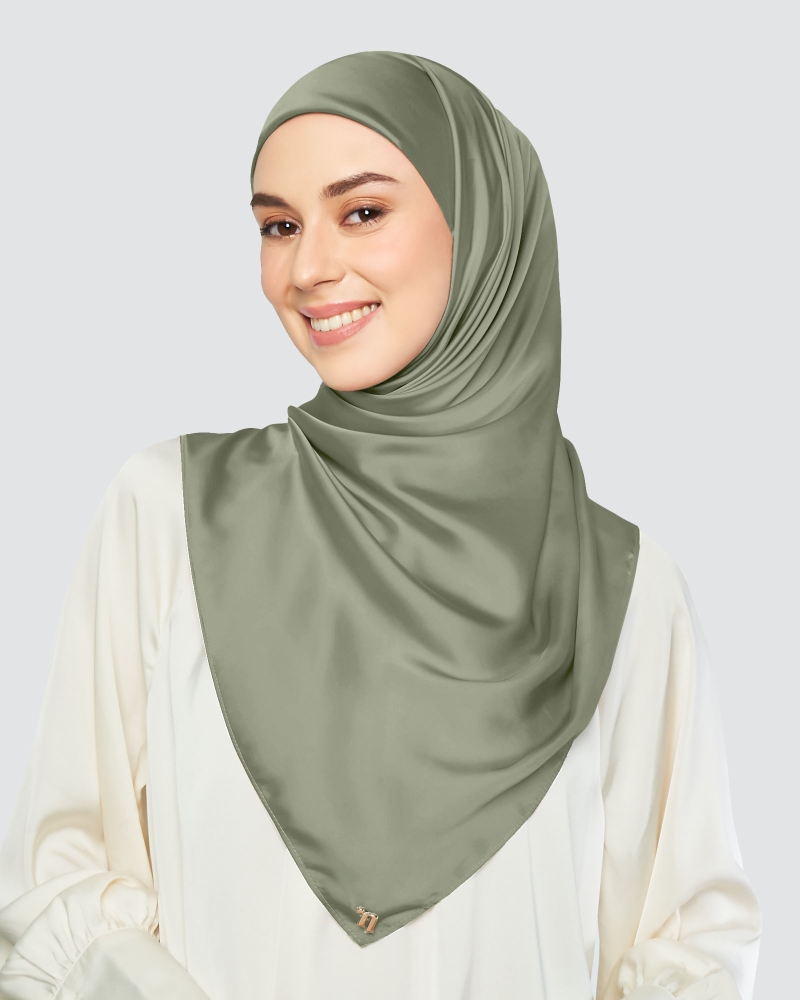 Image of SATIN SQUARE - ASH GREEN
