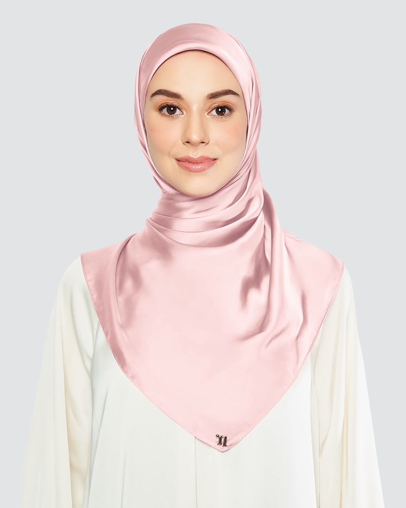 Image of SATIN SQUARE - BABY PINK