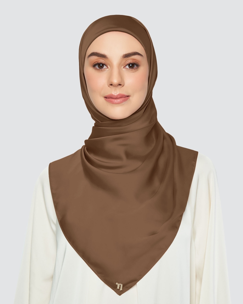 Image of SATIN SQUARE - BROWNIE