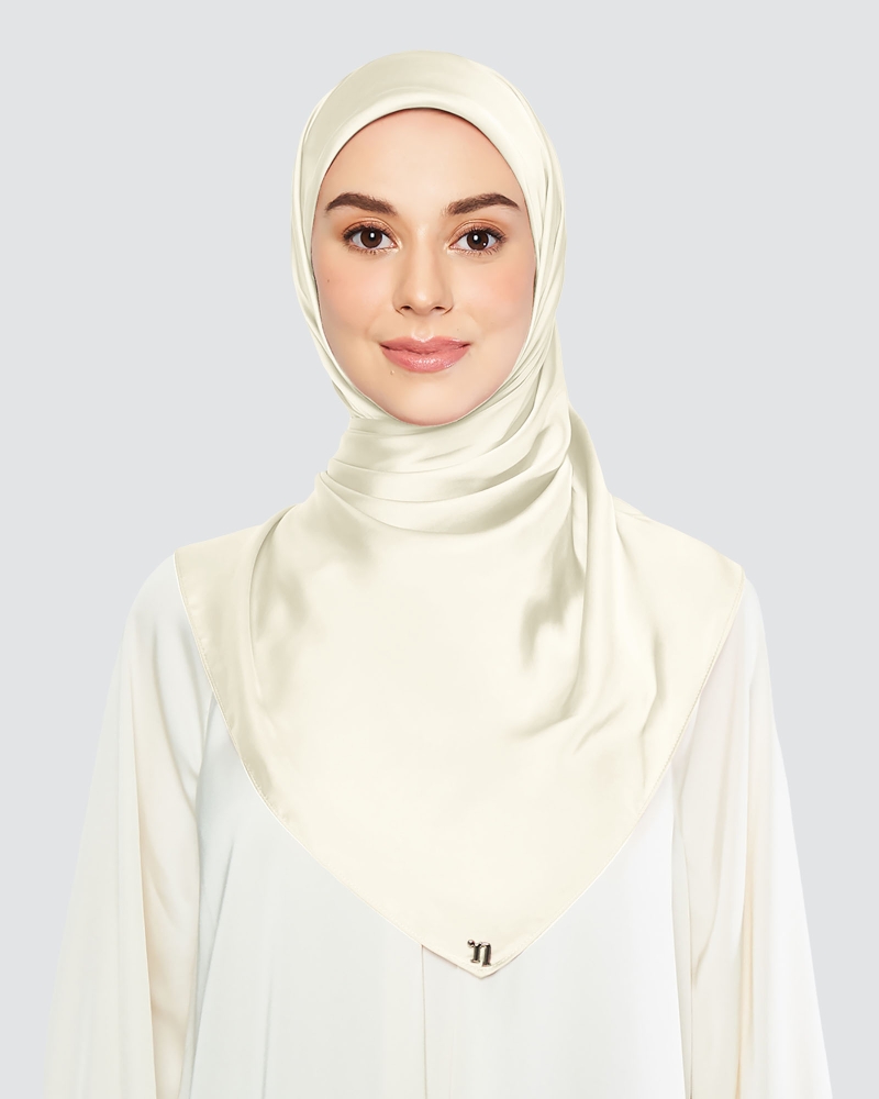 Image of SATIN SQUARE - SNOW