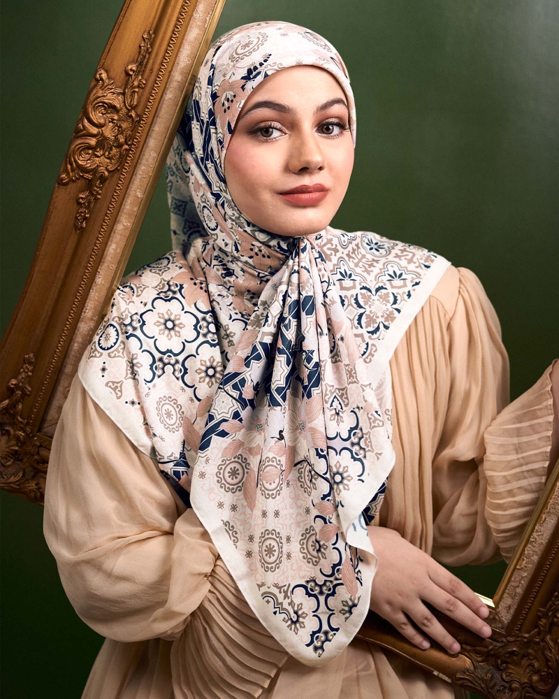 Image of SENI COTTON VOILE SQUARE - MUTIARA