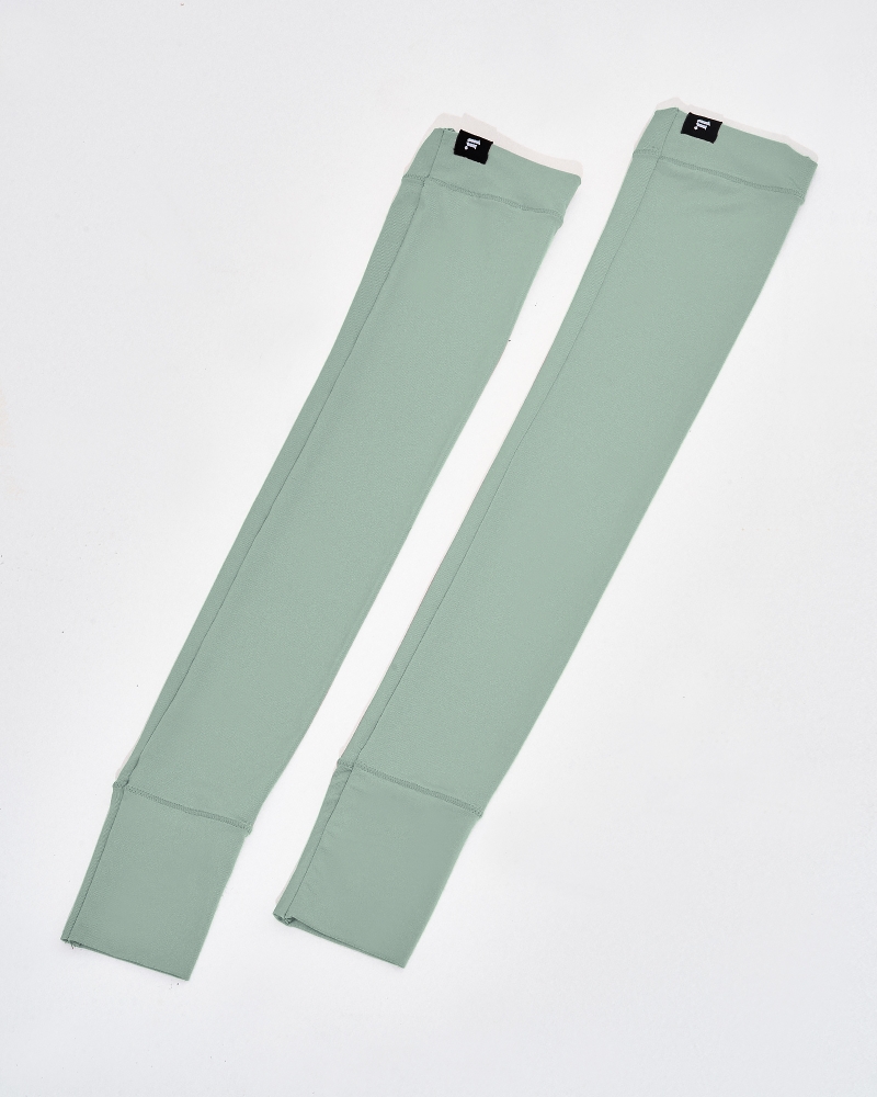 Image of NWEAR AURA HAND SOCKS - SAGE GREEN