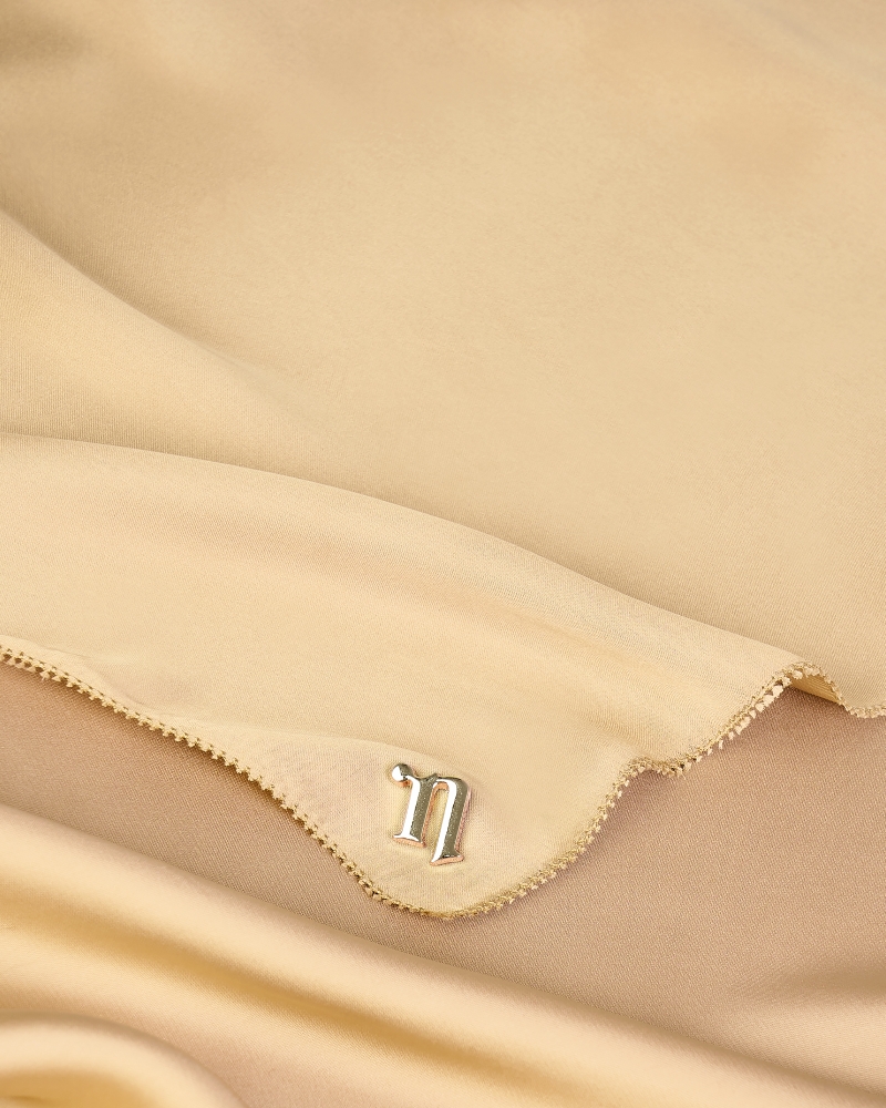 Image of EILA SATIN SHAWL - TOASTED ALMOND