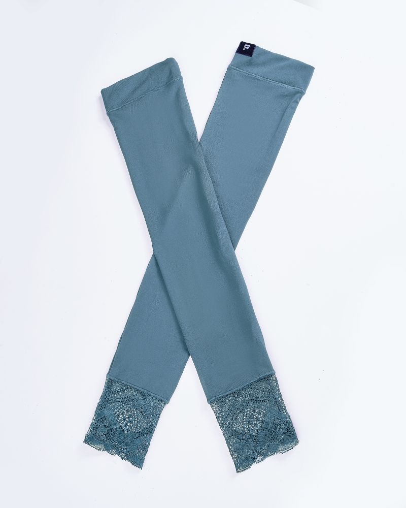 Image of NWEAR AURA LACE HAND SOCKS - DENIM BLUE