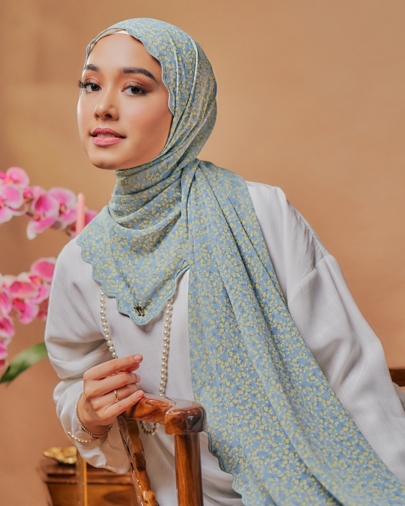 MELUR EMBROIDERED SHAWL - BABY BLUE
