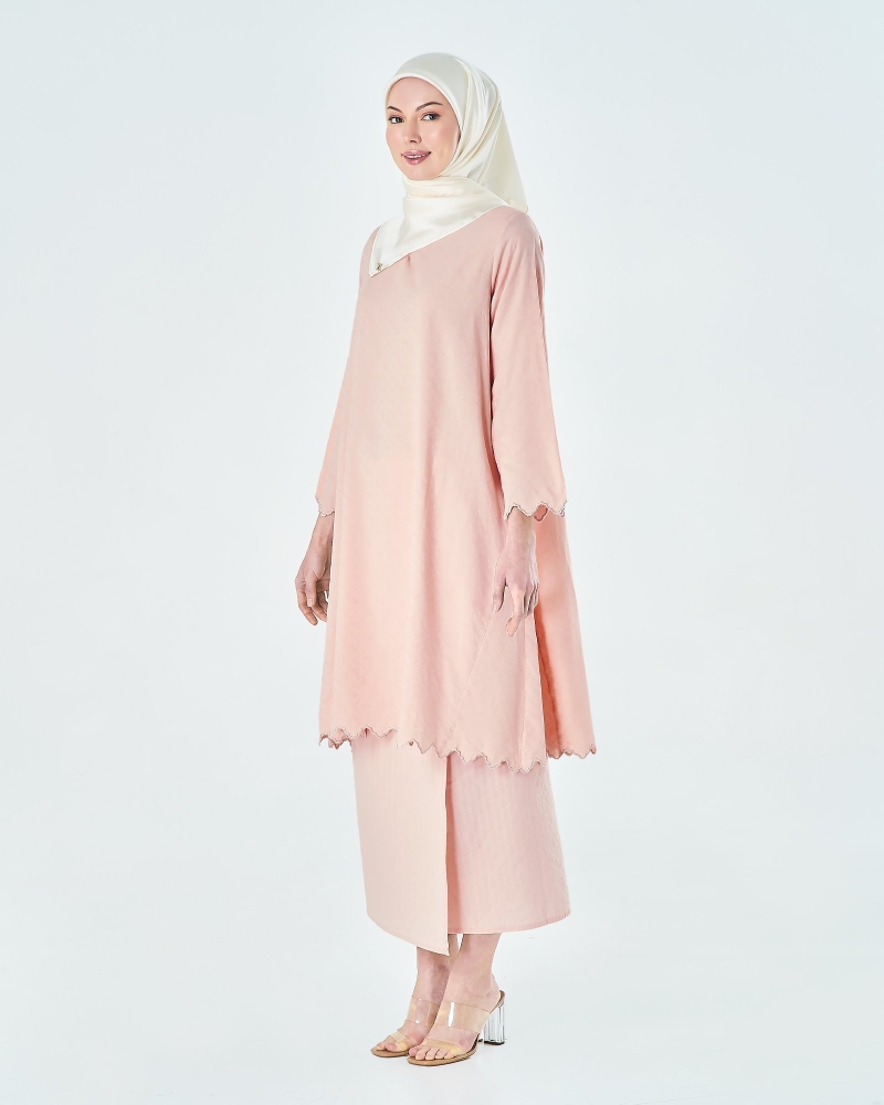 Image of AZALEA KURUNG SET - MELON PINK