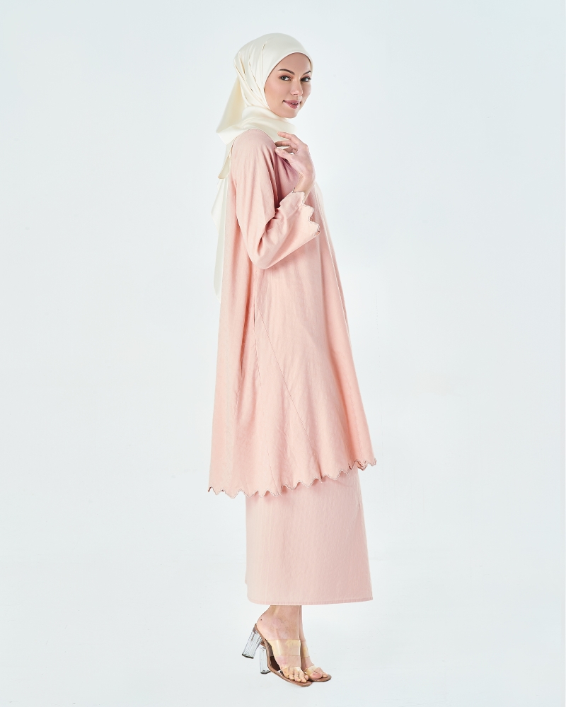 Image of AZALEA KURUNG SET - MELON PINK