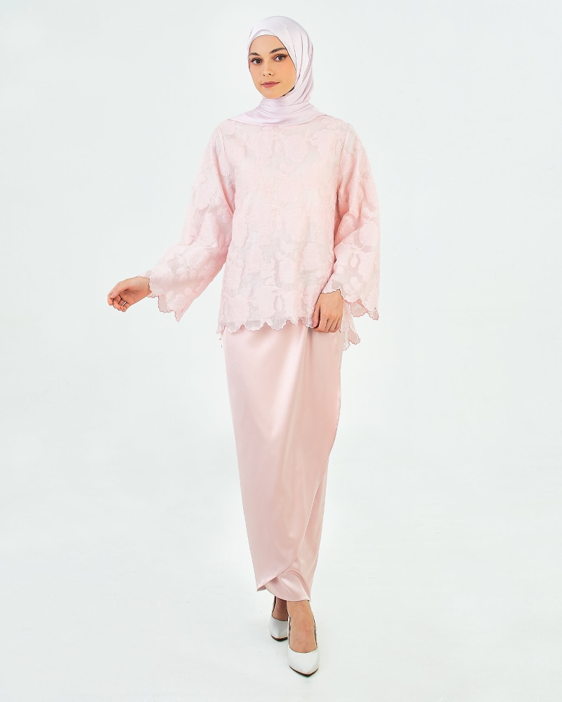 Image of MAWAR KURUNG KEDAH SET - BLUSH
