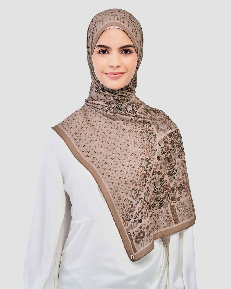 Image of THE GARDEN CHÂTEAU SHAWL - TERRE