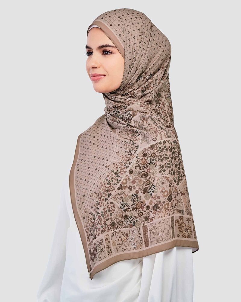 Image of THE GARDEN CHÂTEAU SHAWL - TERRE