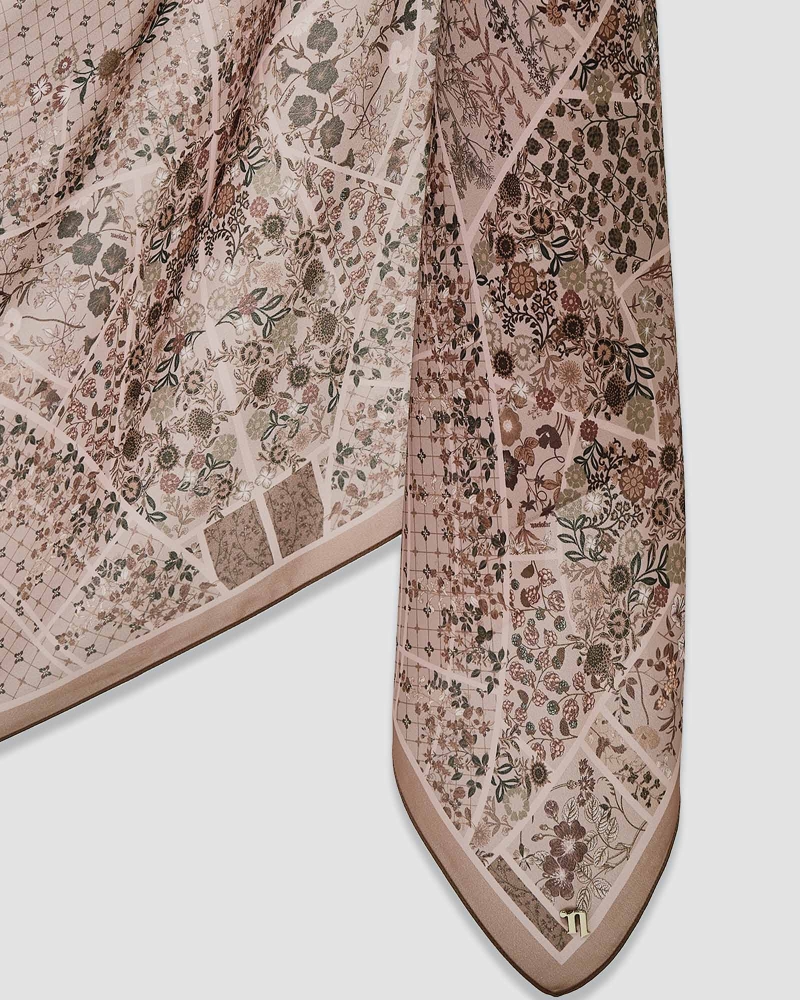 Image of THE GARDEN CHÂTEAU SHAWL - TERRE