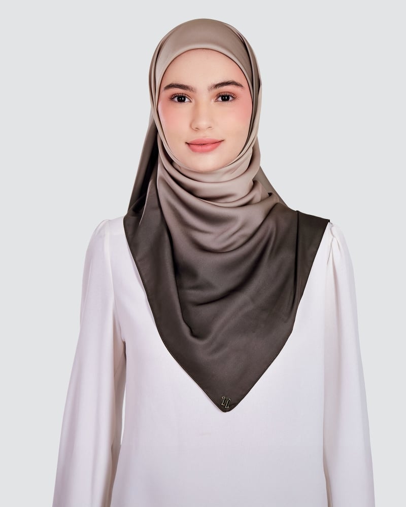 Image of WARNA MATTE SATIN SQUARE - SUNBEAM