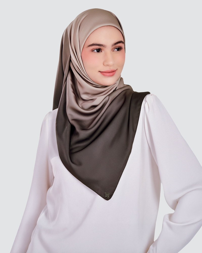 Image of WARNA MATTE SATIN SQUARE - SUNBEAM