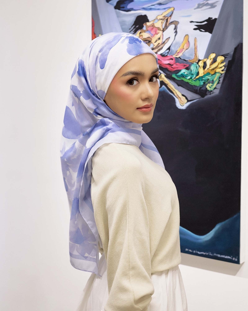 Image of WATERCOLOUR COTTON VOILE SQUARE - AQUARELLE