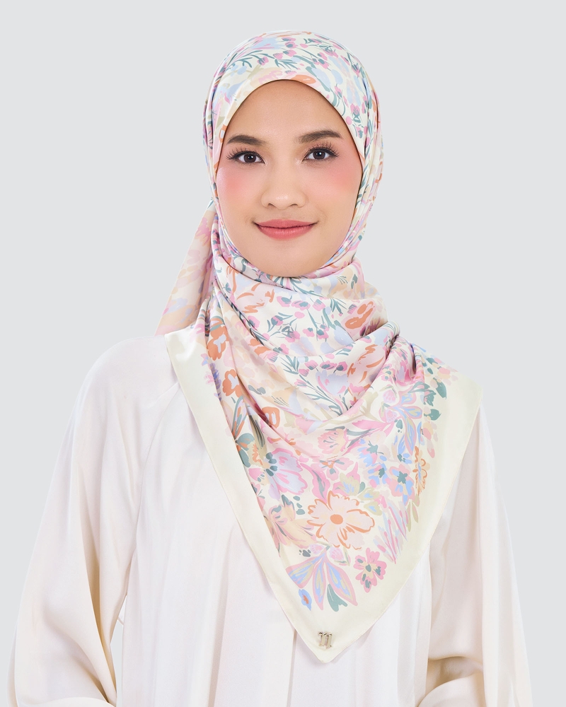 Image of WATERCOLOUR MATTE SATIN SQUARE - VELARIA