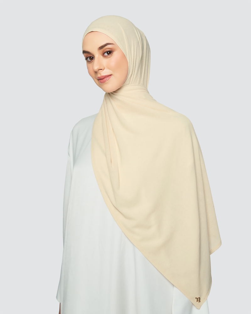 Image of X-PRESS TEXTURED JERSEY SHAWL - NUDE