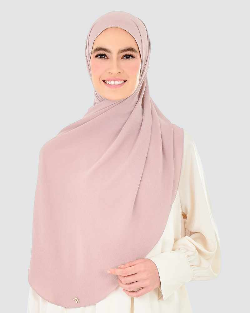 INSTOCK] Shawl Hijab Tudung Hanger/Organizer, Women's Fashion, Muslimah  Fashion, Hijabs on Carousell