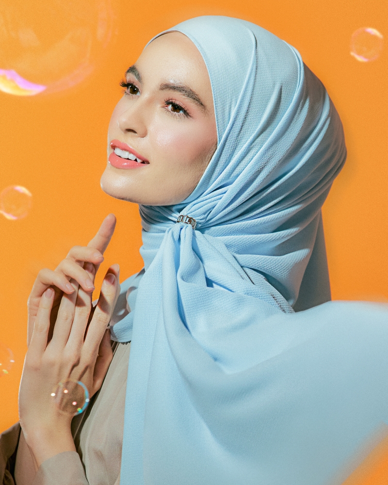 Image of X-PRESS BUBBLE CHIFFON SHAWL - SKY BLUE