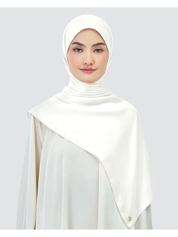 AMAYA SATIN SHAWL - BRIGHT WHITE