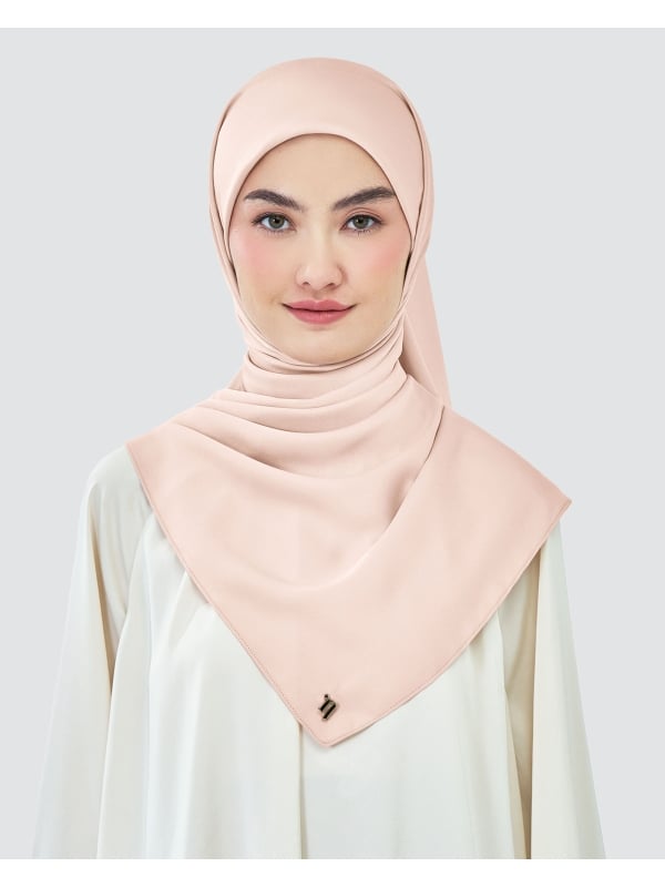 AMAYA SATIN SQUARE - LOTUS