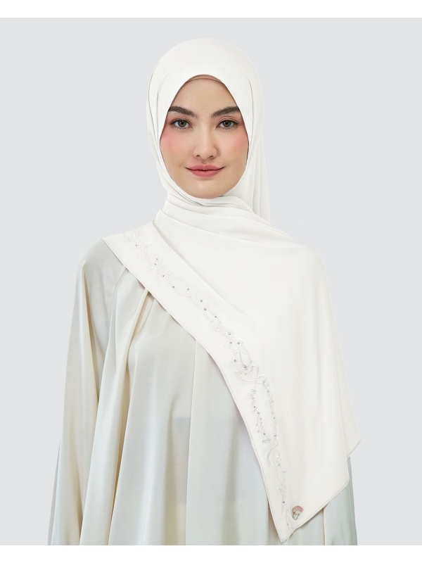 MY MELODY & NAELOFAR EMBROIDERED SHAWL - SNOW