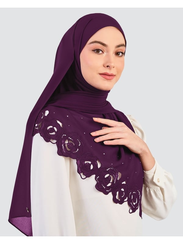 ROSE EMBROIDERED CRYSTAL SHAWL - MAJESTY