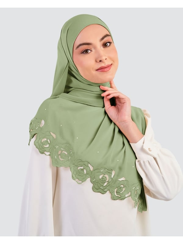ROSE EMBROIDERED CRYSTAL SHAWL - MANTIS